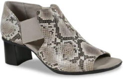 Munro Sable -Shoe Store munro womens sable nude snake print m455540 09806.1598628555